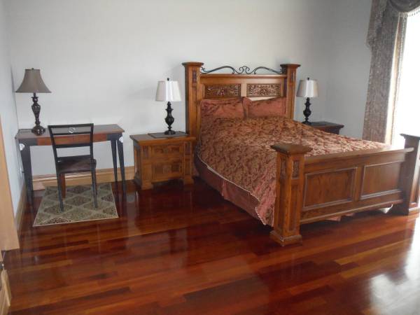 Listing photo 1 of 5