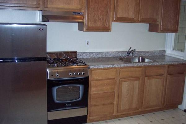 Listing photo 1 of 5