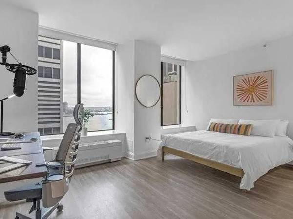 Listing photo 1 of 4