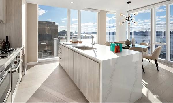 Listing photo 1 of 5