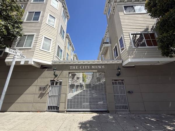 Listing photo 1 of 5