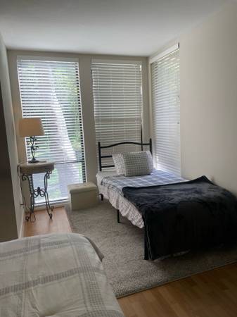 Listing photo 1 of 4