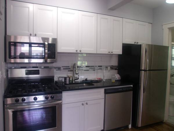 Listing photo 1 of 5