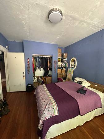 Listing photo 1 of 4