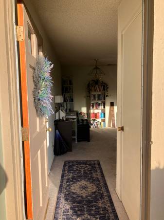 Listing photo 1 of 5