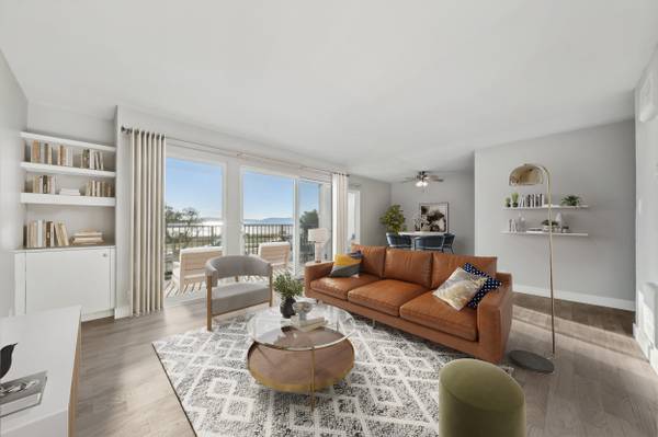 Listing photo 1 of 5