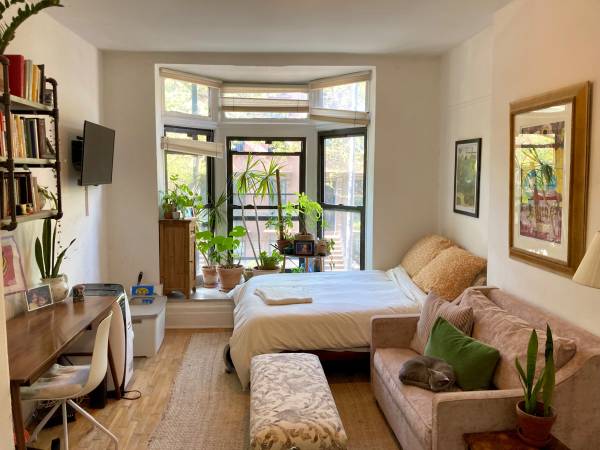 Listing photo 1 of 3