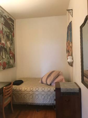 Listing photo 1 of 5