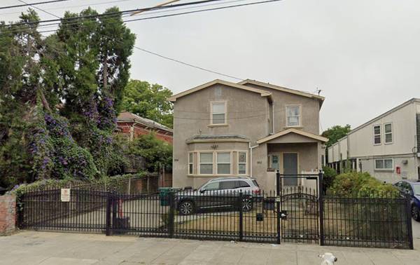 Listing photo 1 of 3