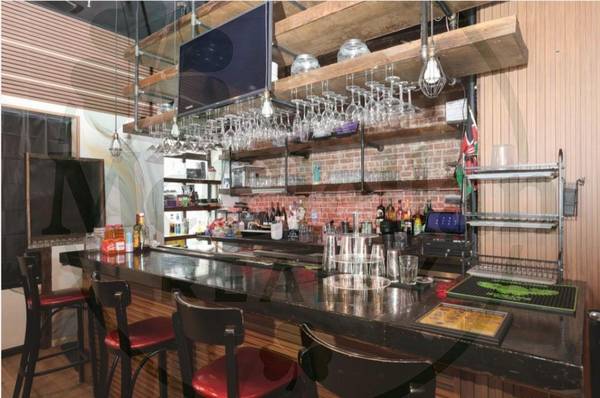 Listing photo 1 of 5