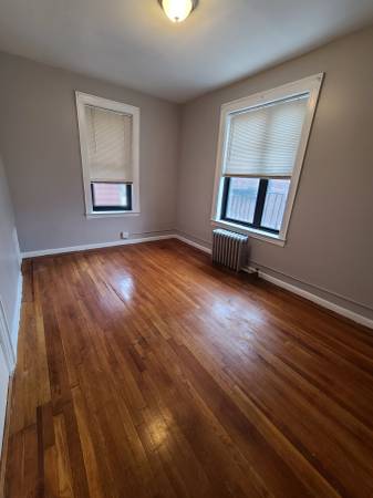 Listing photo 1 of 5