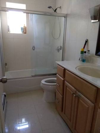 Listing photo 1 of 5