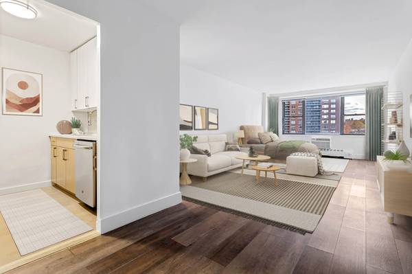 Listing photo 1 of 5