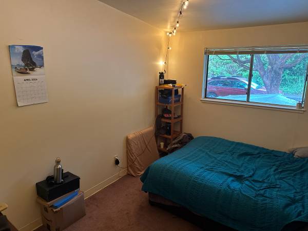 Listing photo 1 of 5