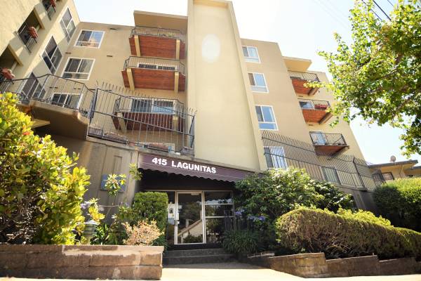 Listing photo 1 of 5