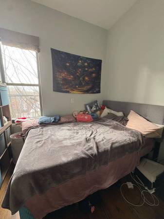 Listing photo 1 of 5