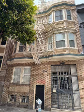 Listing photo 1 of 5