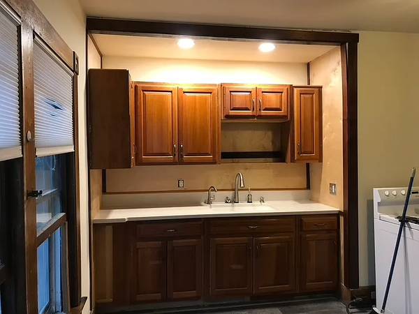 Listing photo 1 of 5