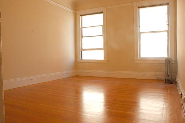 Listing photo 1 of 5