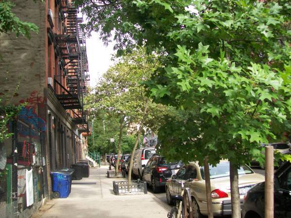 Listing photo 1 of 5