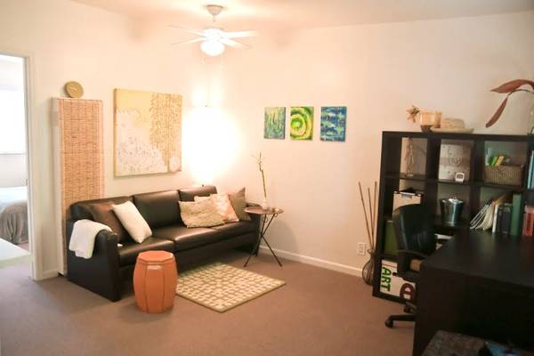 Listing photo 1 of 5