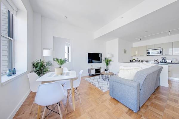 Listing photo 1 of 5