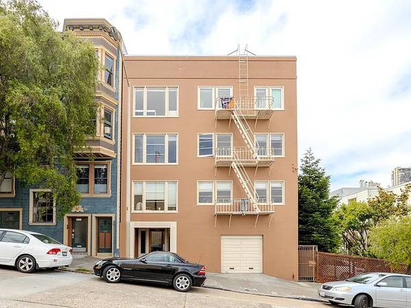 Listing photo 1 of 5