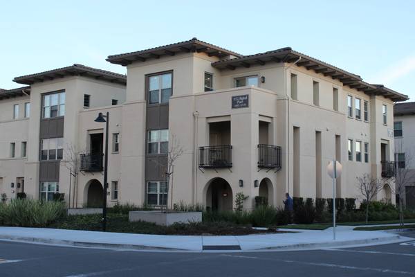 Listing photo 1 of 5