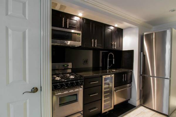 Listing photo 1 of 4