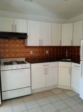 Listing photo 1 of 5