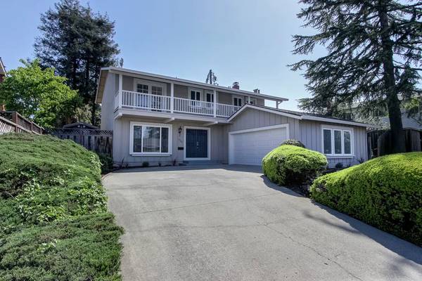 Listing photo 1 of 5