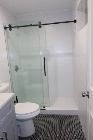 Listing photo 1 of 4