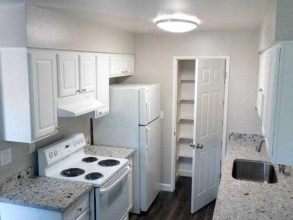 Listing photo 1 of 5