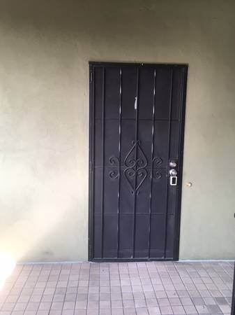 Listing photo 1 of 5