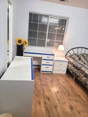 Listing photo 1 of 4