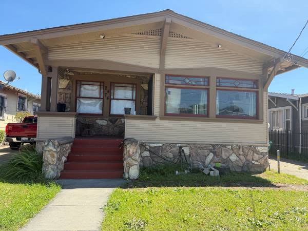 Listing photo 1 of 5