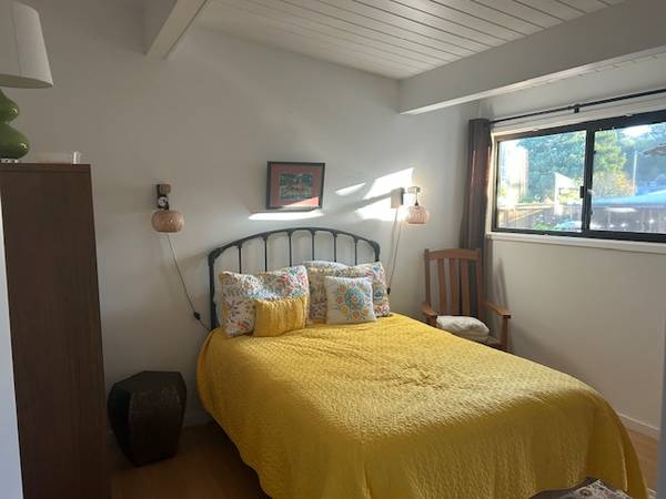 Listing photo 1 of 3