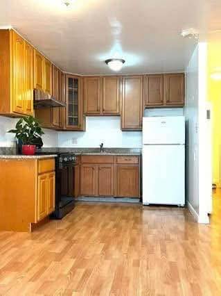 Listing photo 1 of 5