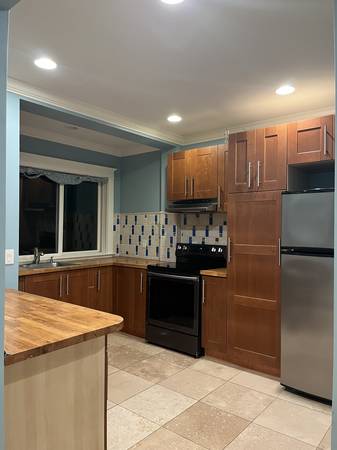 Listing photo 1 of 5