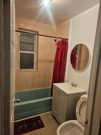 Listing photo 1 of 5