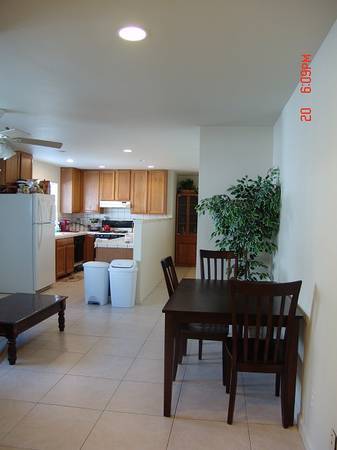 Listing photo 1 of 4
