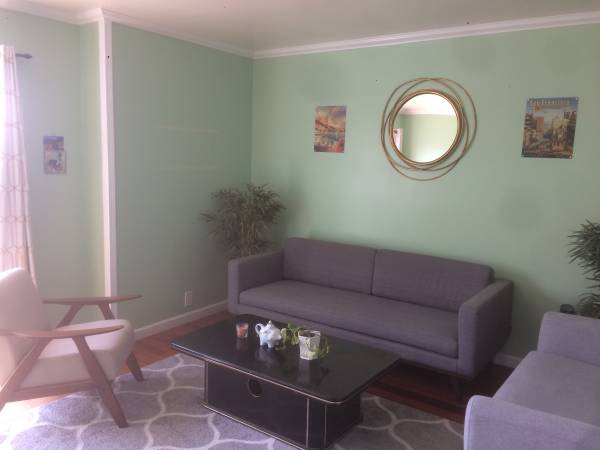 Listing photo 1 of 3