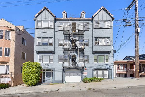 Listing photo 1 of 5