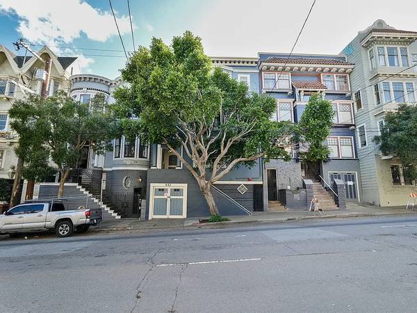 Listing photo 1 of 5