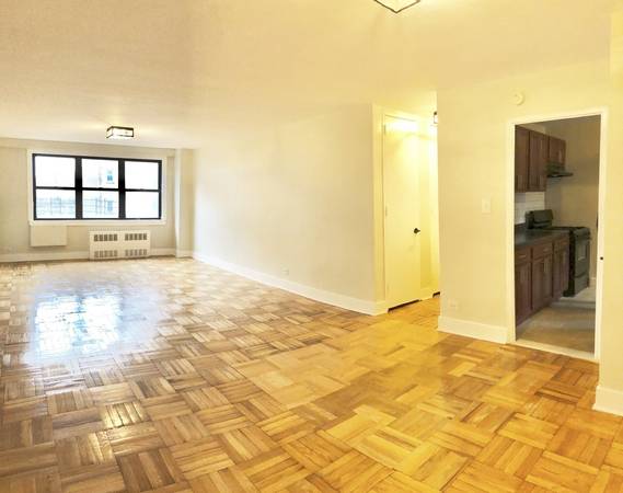 Listing photo 1 of 5