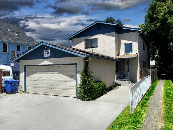 Listing photo 1 of 5