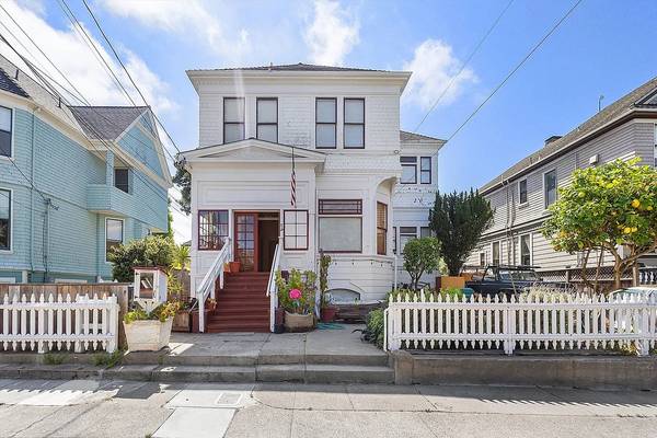 Listing photo 1 of 5