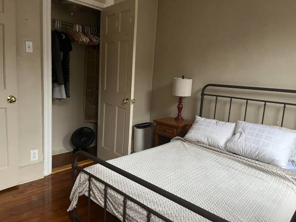 Listing photo 1 of 4