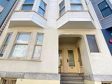 Listing photo 1 of 5