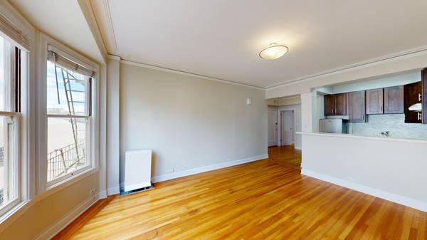 Listing photo 1 of 5